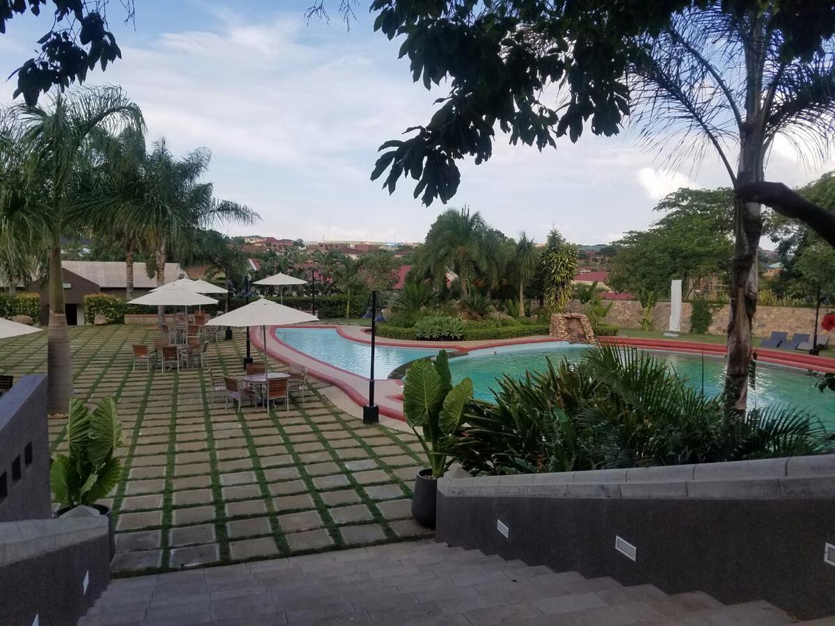 Ufulu Gardens Hotel Лилонгве Экстерьер фото