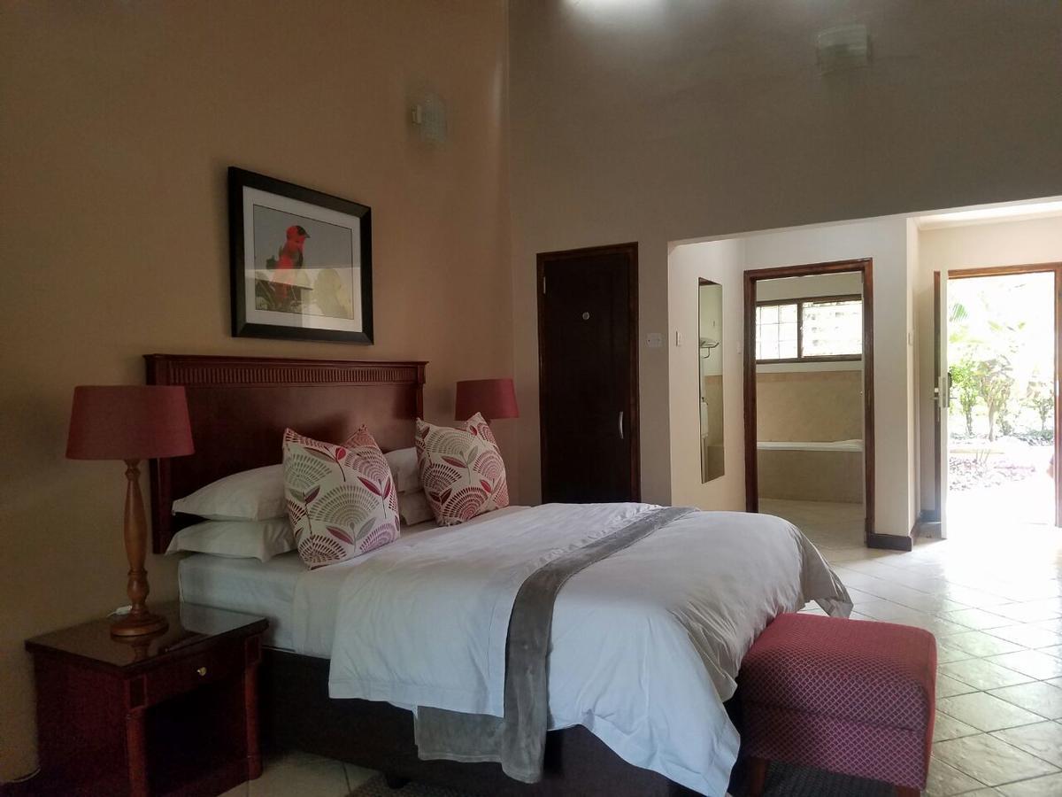 Ufulu Gardens Hotel Лилонгве Экстерьер фото