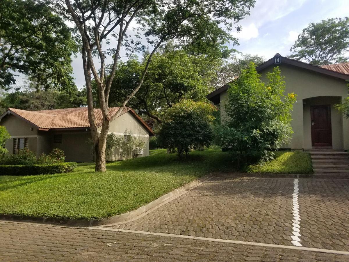 Ufulu Gardens Hotel Лилонгве Экстерьер фото
